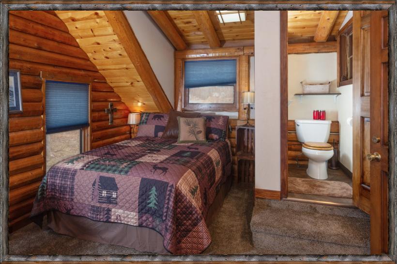 The Log Cabin | Alaska's Harvest Bed And Breakfast In Palmer, Alaska